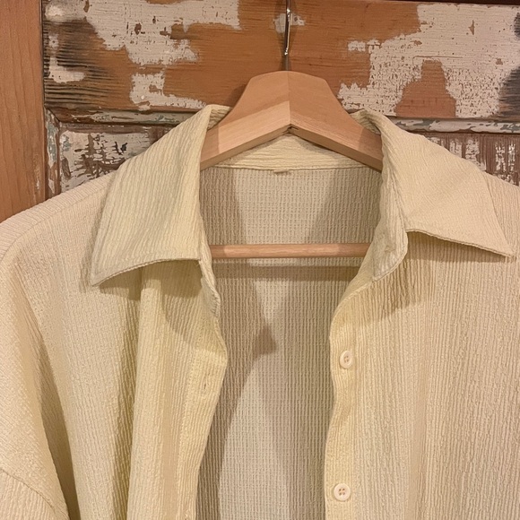 Women's Cream Baggy Button-Up Blouse - Picture 2 of 4